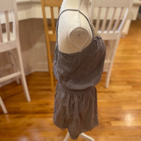 💜 5 for $25 or 3 for $18 Old Navy beige gray embellished tank top tunic … - Picture 4 of 7